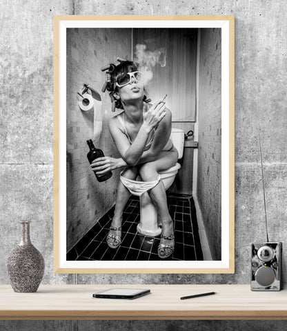 Girl Smoking & Drinking Toilet Bathroom WALL ART PRINT Poster Picture